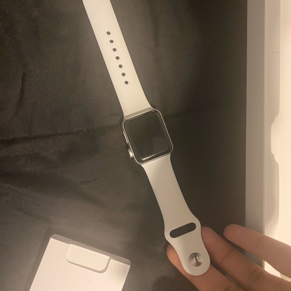 Apple Watch - Picture 5 of 6
